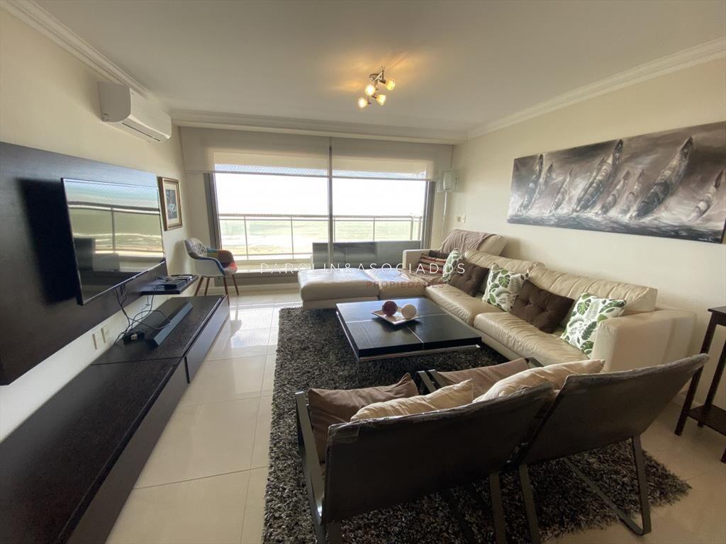 Apartamento en venta de 3 dormitorios en Torre Imperiale, P