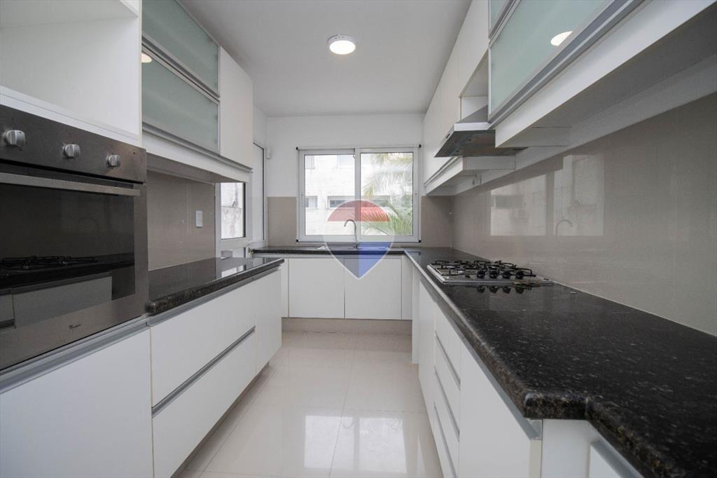 Venta apartamento sobre Rambla Punta Gorda