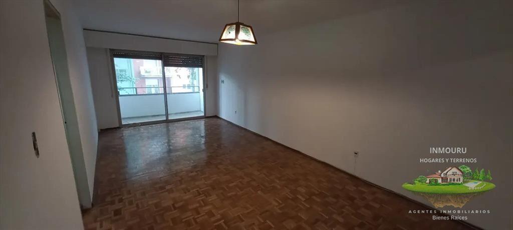 Alquiler de Hermoso Apto de 3 Dormitorios en Centro
