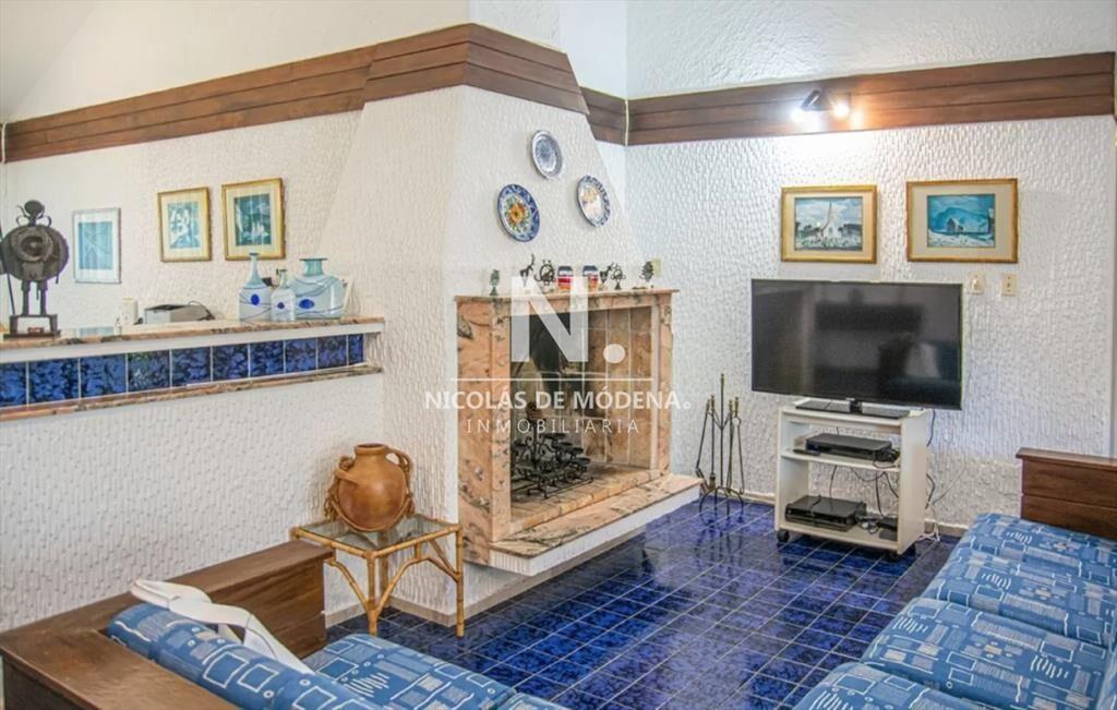 CASA EN VENTA EN ZONA CANTEGRIL, METROS DE Y