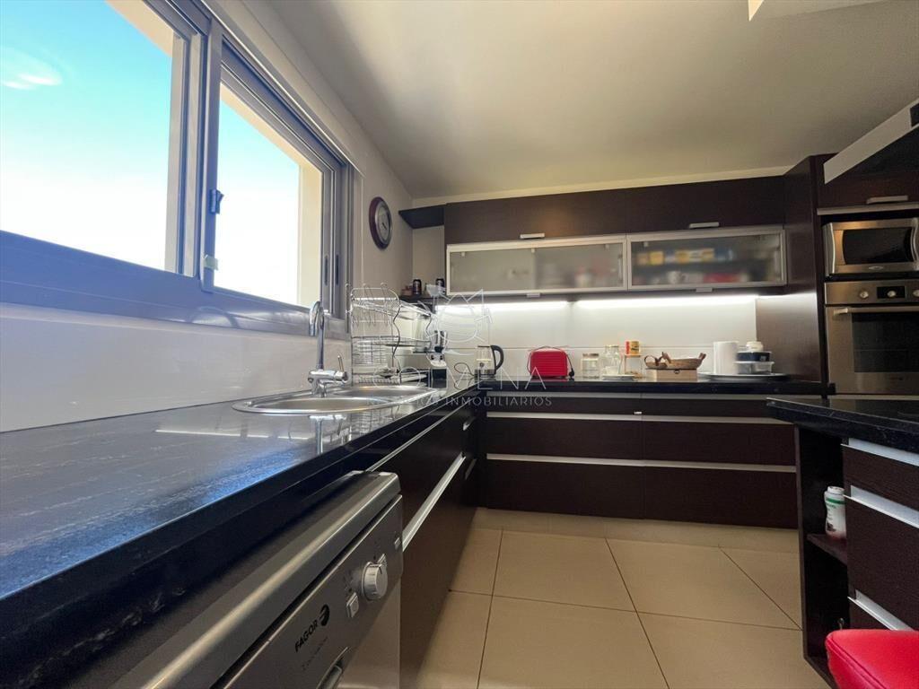Apartamento en alquiler de 3 dormitorios en Punta