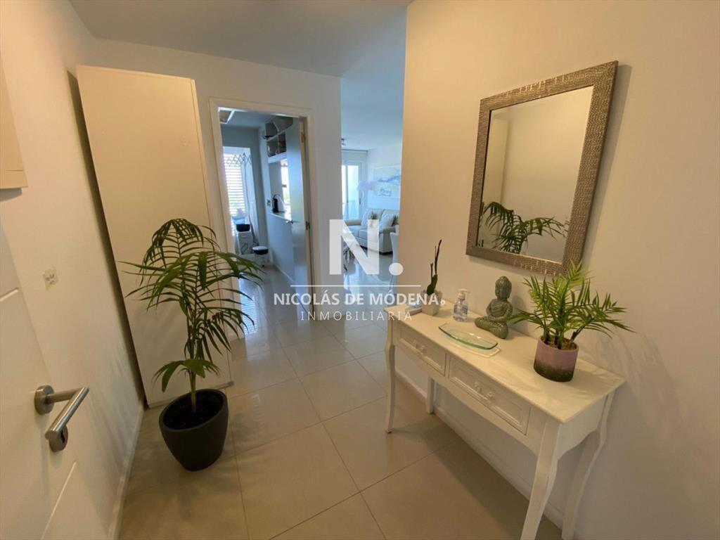 En venta apartamento de 2 dormitorios en Jardines