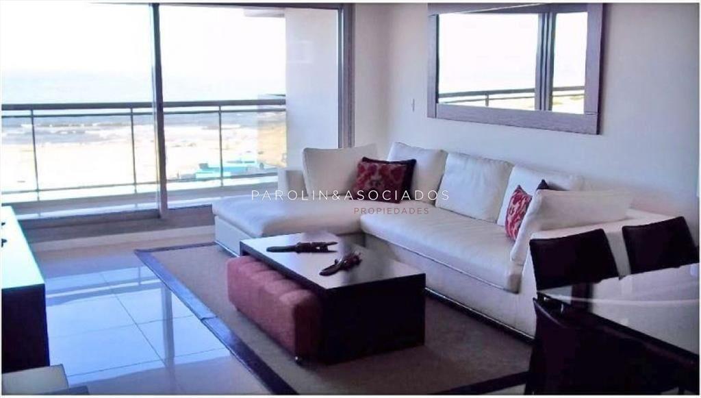 Apartamento en venta de 3 dormitorios en Torre