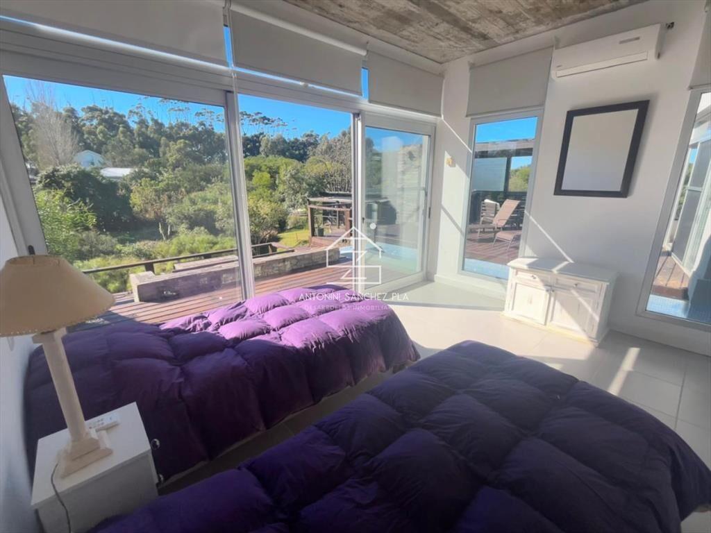 CASA EN VENTA DE 3 DORMITORIOS EN SUITE EN SAN A