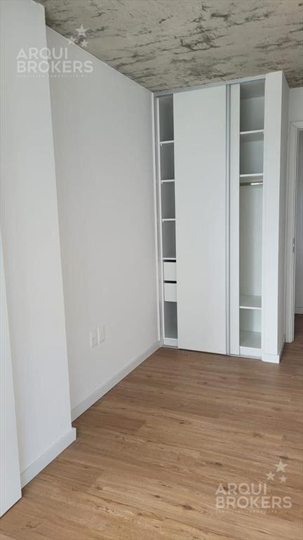 Oficina en venta con renta en Cordón - 106B