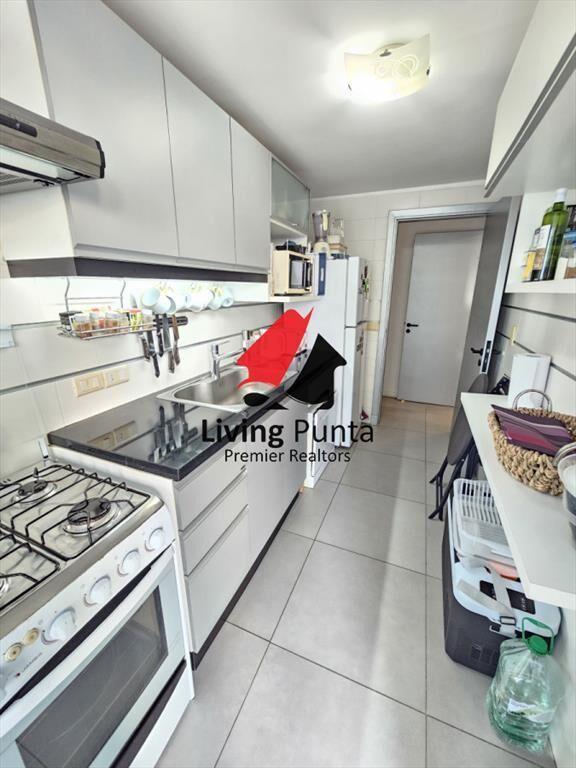 Hermoso apto en venta con parrillero propio