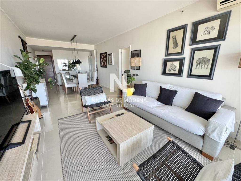Penthouse de 3 dormitorios en suite a metros del