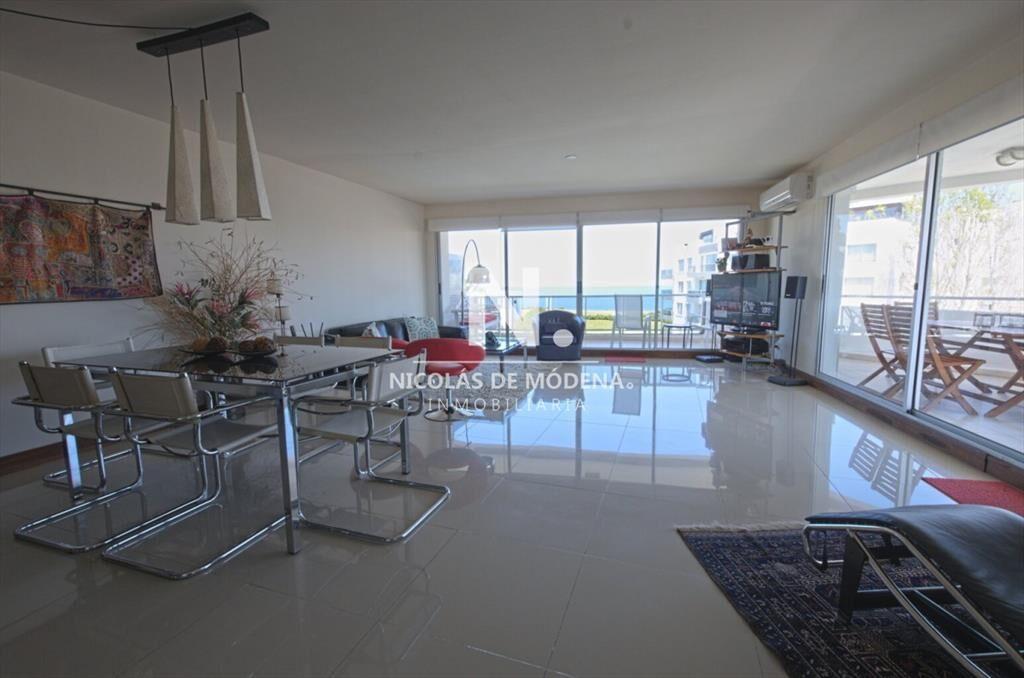 Apartamento en Pinares a la venta 3 dormitorios