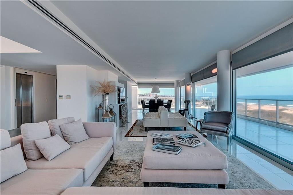 DEPARTAMENTO PENTHOUSE EN ALQUILER FRENTE AL MAR