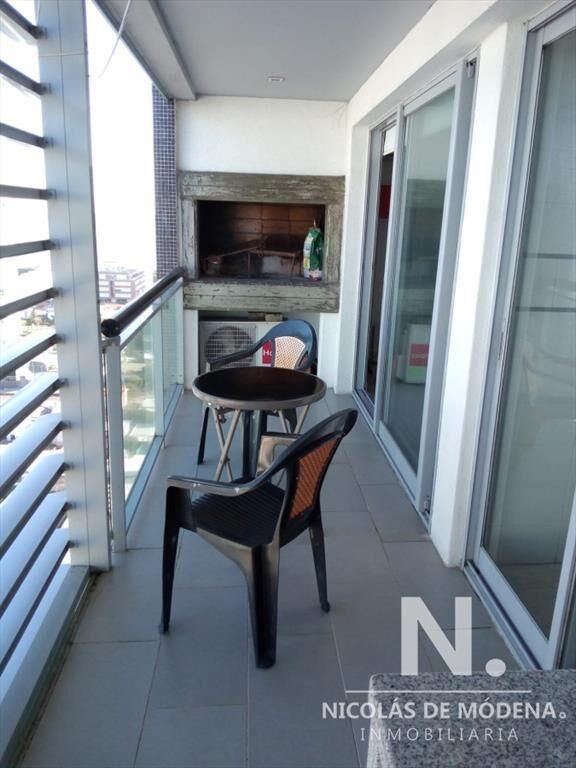 Departamento de 2 dormitorios con hermosa vista a playa bra