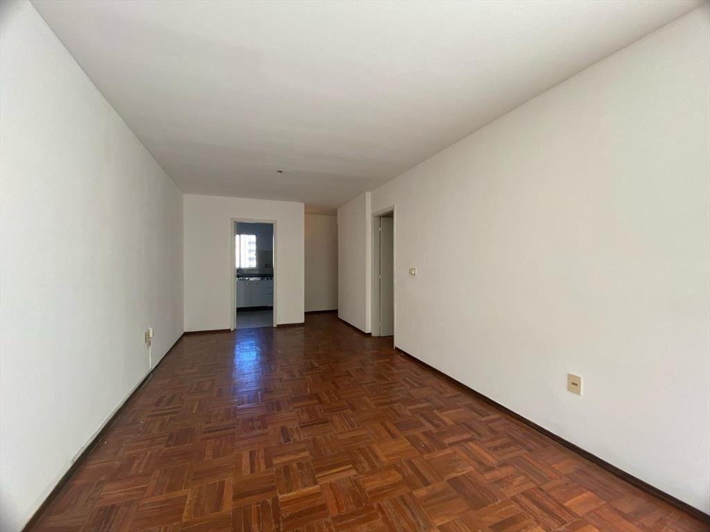 Apartamento En Venta 3 Dormitorios 2 baños en Parque Rodo