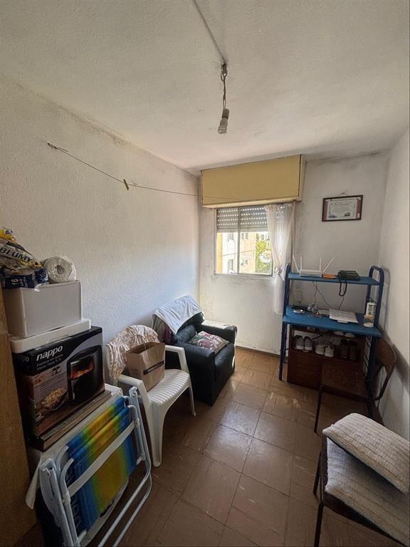 Apartamento de tres dormitorios en Complejo América.