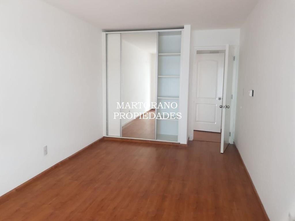 VENTA Av. de las Americas. Amplia terraza al frente 3 dorm