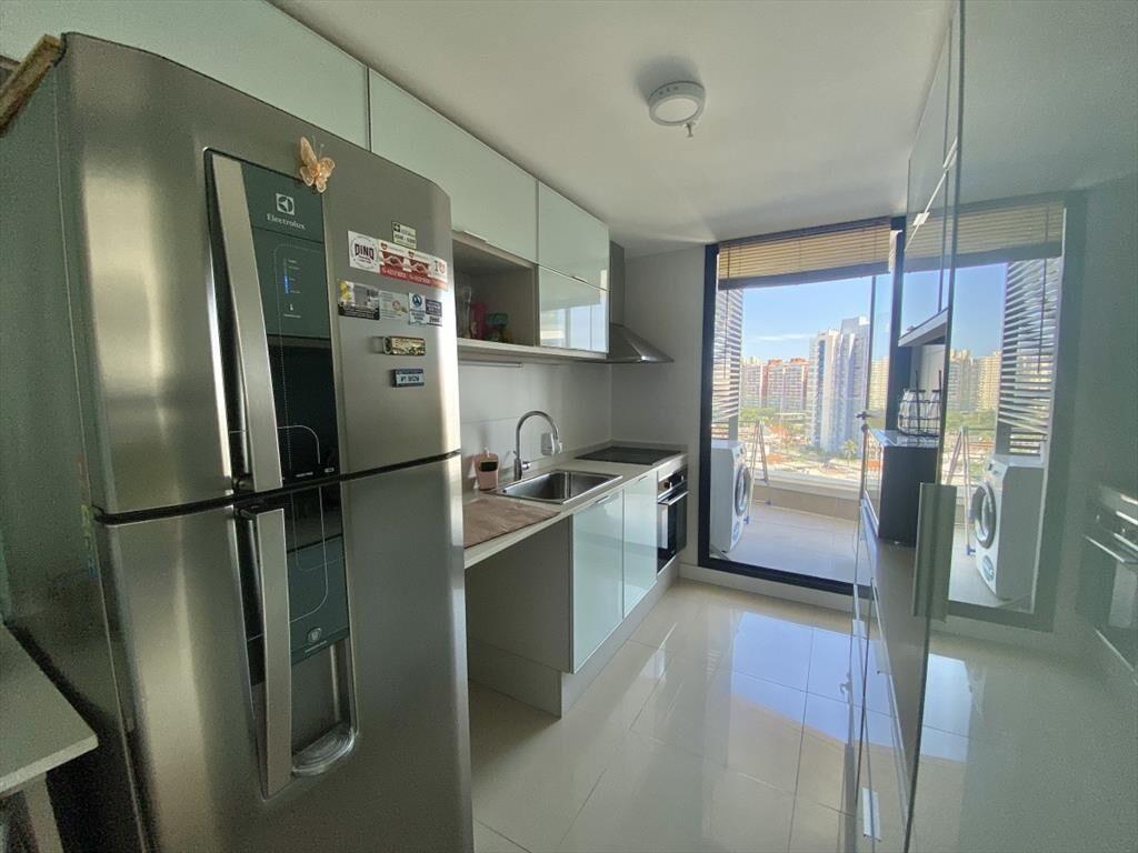 VENTA DE APARTAMENTO DE 3 SUITES EN EDIFICIO DEL