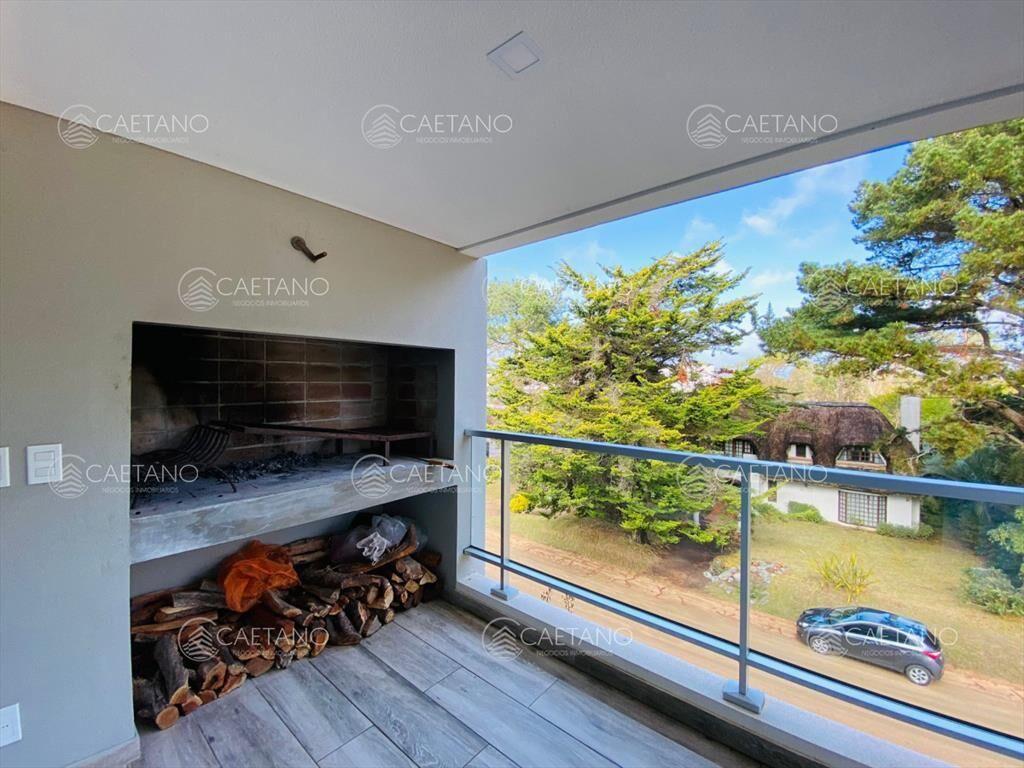 Apartamento en Venta Tres Suites y Dependencia