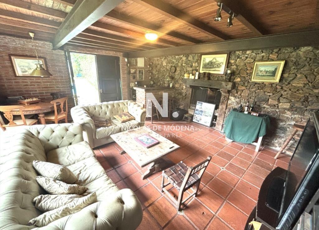 Vende casa en  Cantegril en Punta del Este de 3