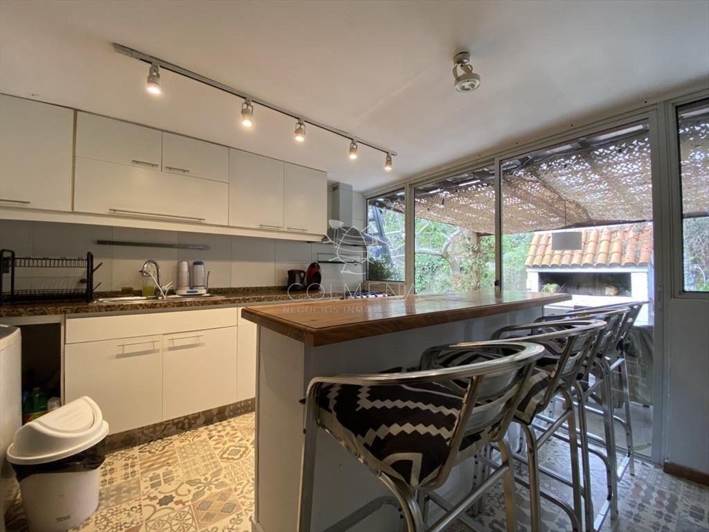 Casa de 3 dormitorios y agradable jardÃ­n en del