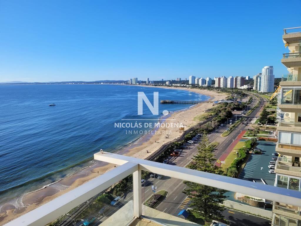 Departamento de 3 dormitorios en alquiler, Punta