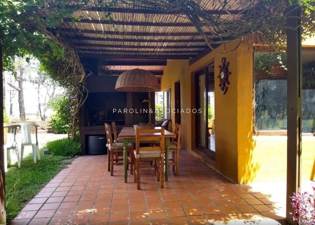 Casa de 4 dormitorios en venta en Montoya, La del