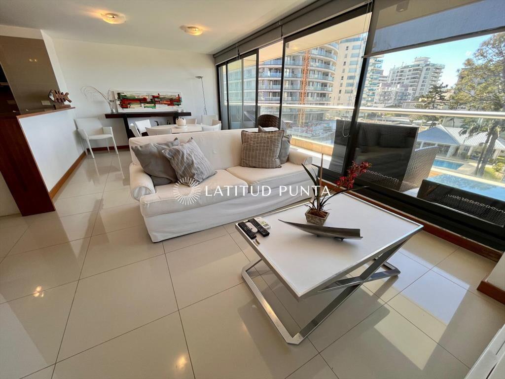 Apartamento 2 dormitorios con parrillero. Brava
