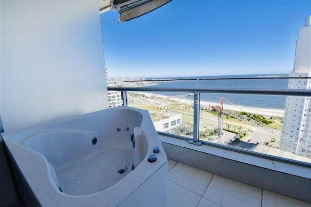 Apartamento en venta de 2 dormitorios en Season