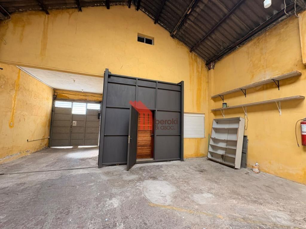 Venta 4 apartamentos y garajes con renta, Brazo Oriental