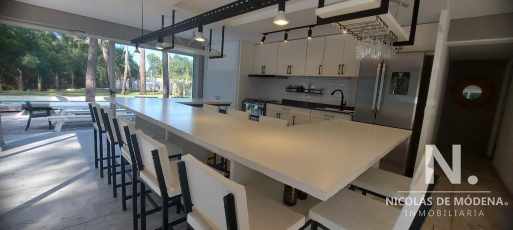 Venta casa en barrio Burnett, Maldonado. Playa mansa