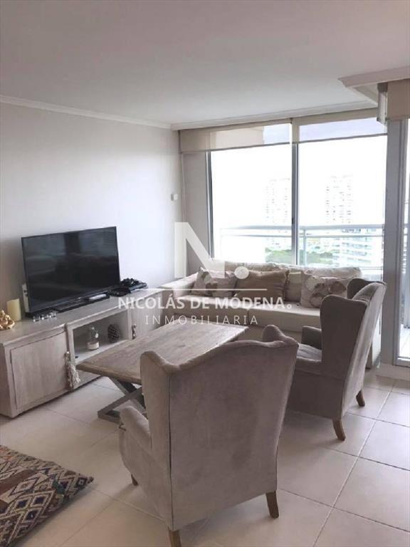 Vende apartamento de 2 dormitorios en Punta del
