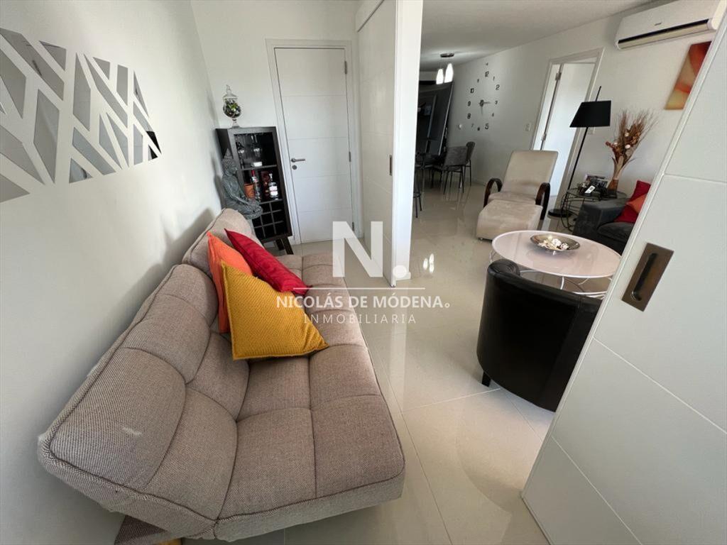 Iluminado departamento en Venta en Punta del Este
