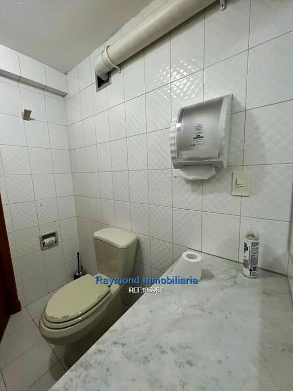 Venta excelente oficina de 100m2 en Ciudad Vieja