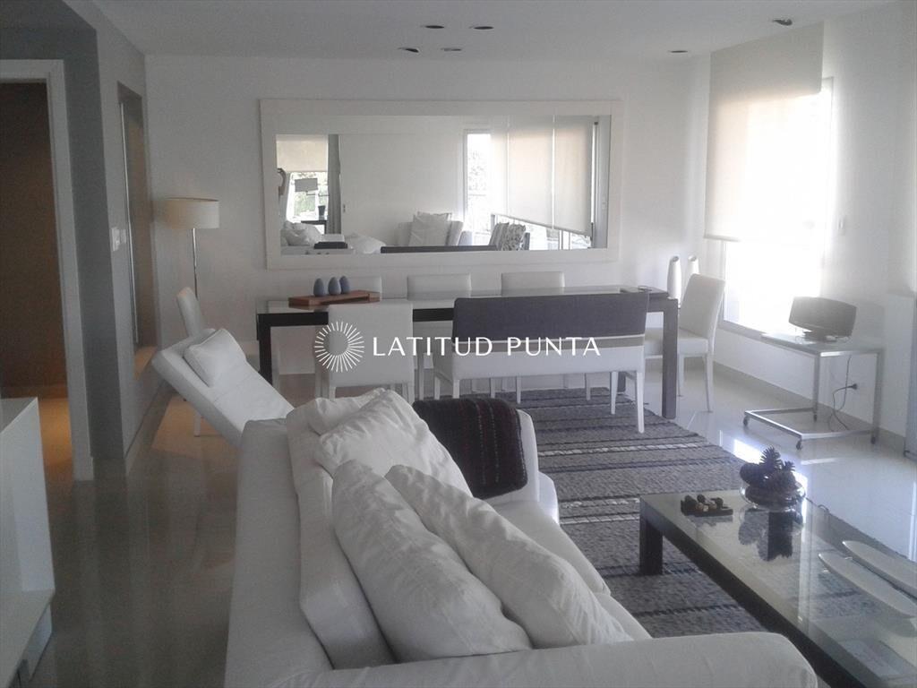 Brava, apartamento de 3 dormitorios más
