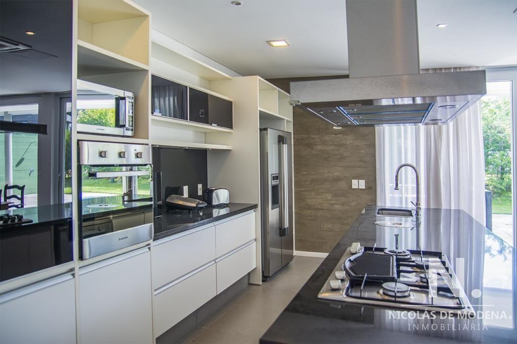 En venta y alquiler  casa amplia de 5 dormitorios en Mansa