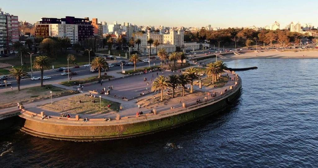 Venta apartamento monoambiente Parque Rodó Cosmopolitan
