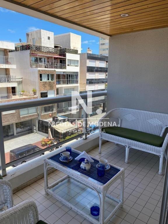 Excelente apartamento en Península con barbacoa cerrada