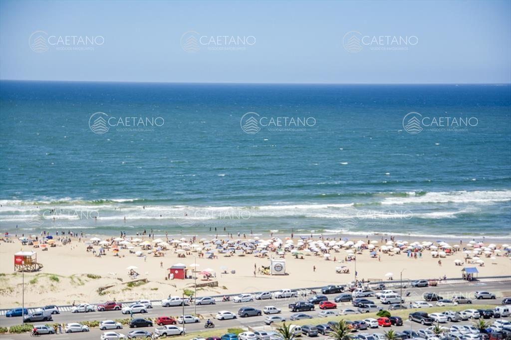 APARTAMENTO EN VENTA CON VISTA BRAVA, EXCELENTE