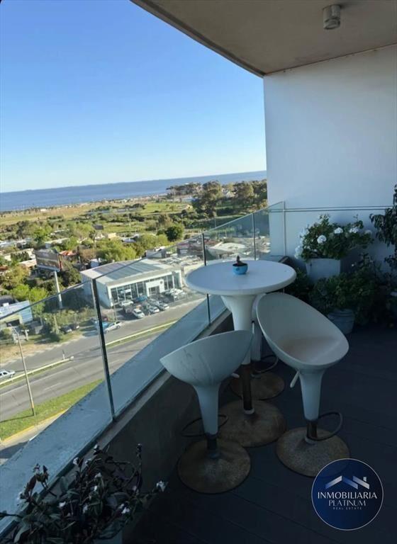 Apartamento en venta c/ cochera en Parque Miramar