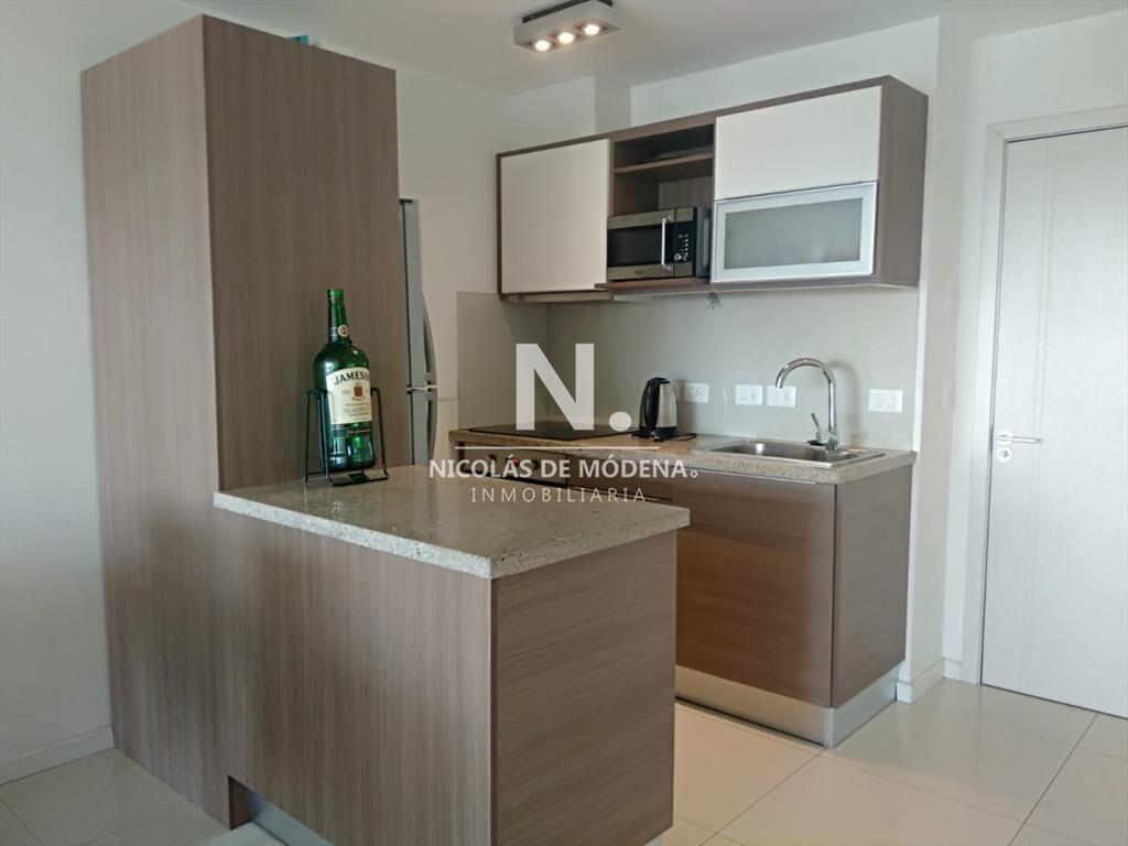 Excelente apartamento ubicado en Av. Roosevelt y