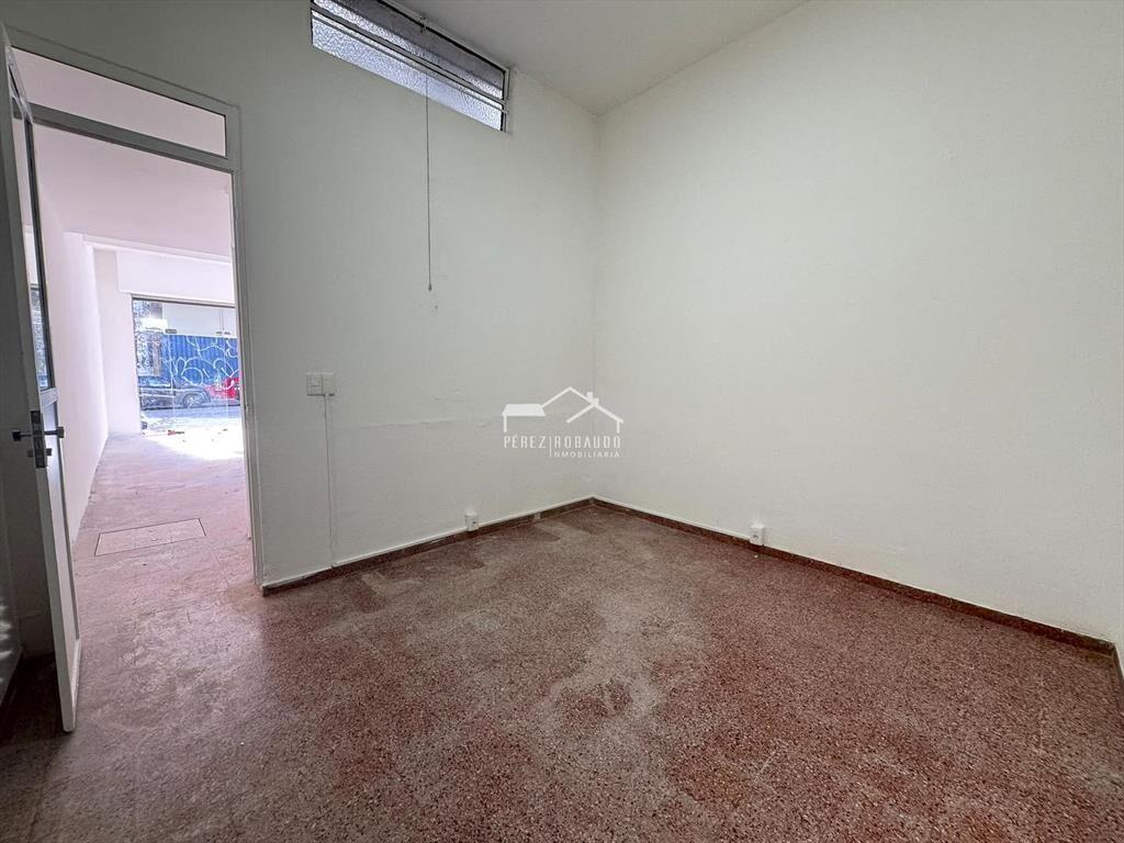 Venta local comercial ubicado al frente - Con renta 8.4% (