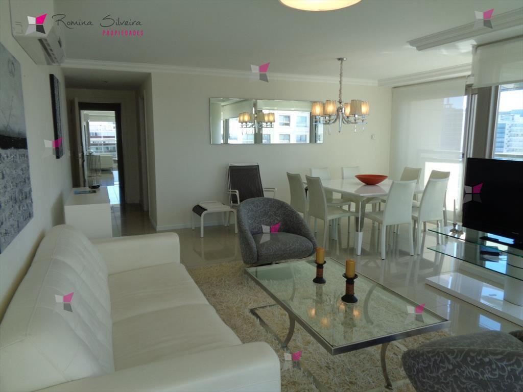 Apartamento en Brava, 2 dormitorios *