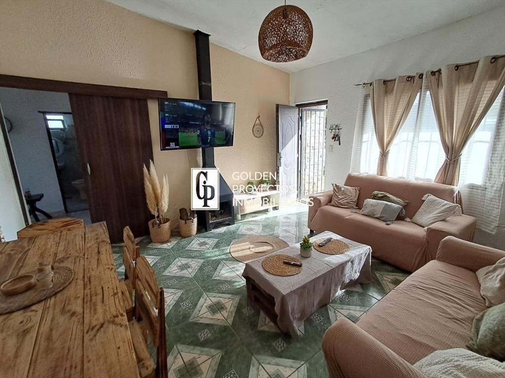 Casa en Venta Dos Dormitorios con Terreno y Cochera en Vill