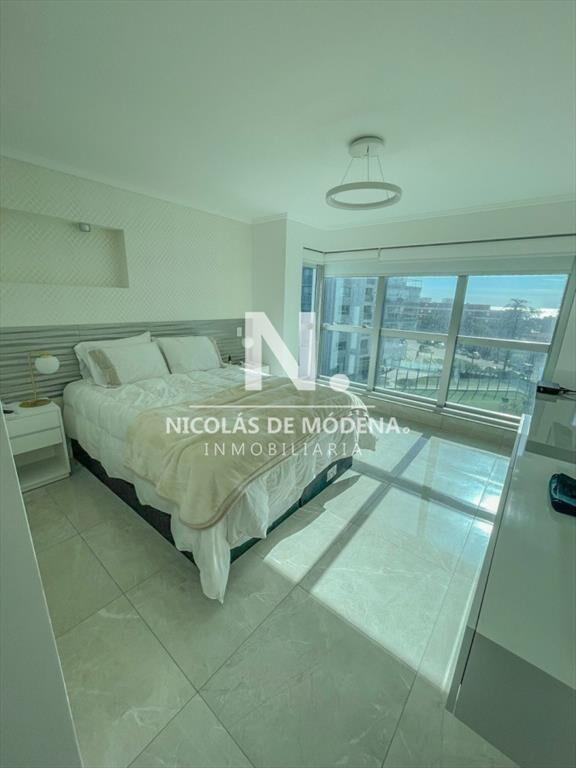 Apartamento en venta, 3 dormitorios en Punta del Este