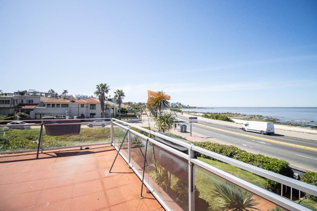 Con el mar a sus Pies..Venta/Casa/Punta Gorda