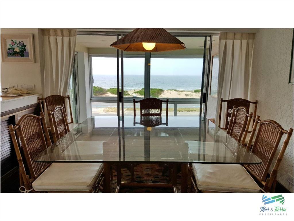 Apartamento en Brava, 2 dormitorios *