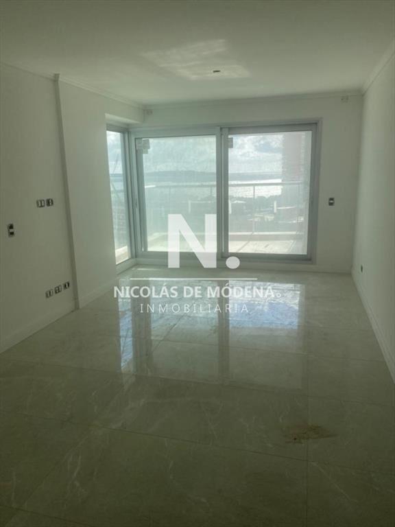 EXCELENTE APARTAMENTO EN PLAYA MANSA