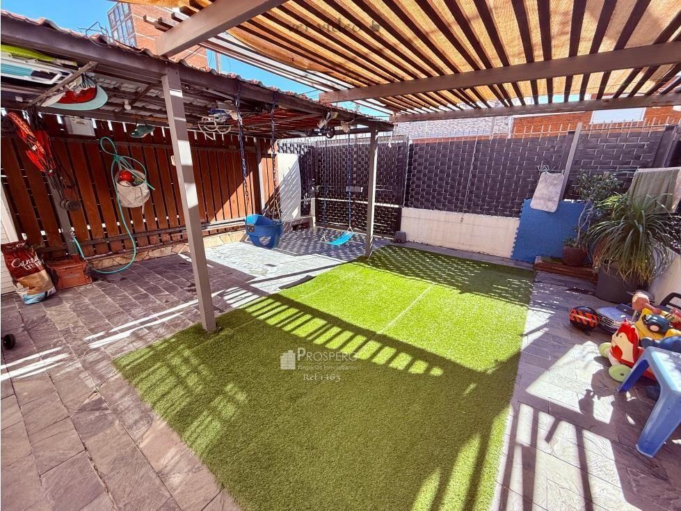 1463/1  venta casa 2 dorm,cochera Buceo