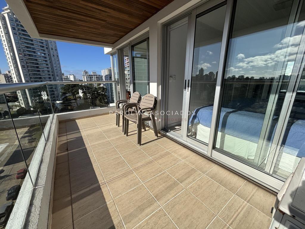 Apartamento en venta en Icon Tower, Punta del