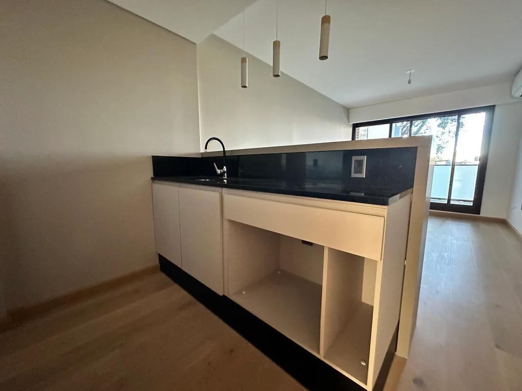 Alquiler de apartamento de 1 dormitorio con gje en D' Figuei