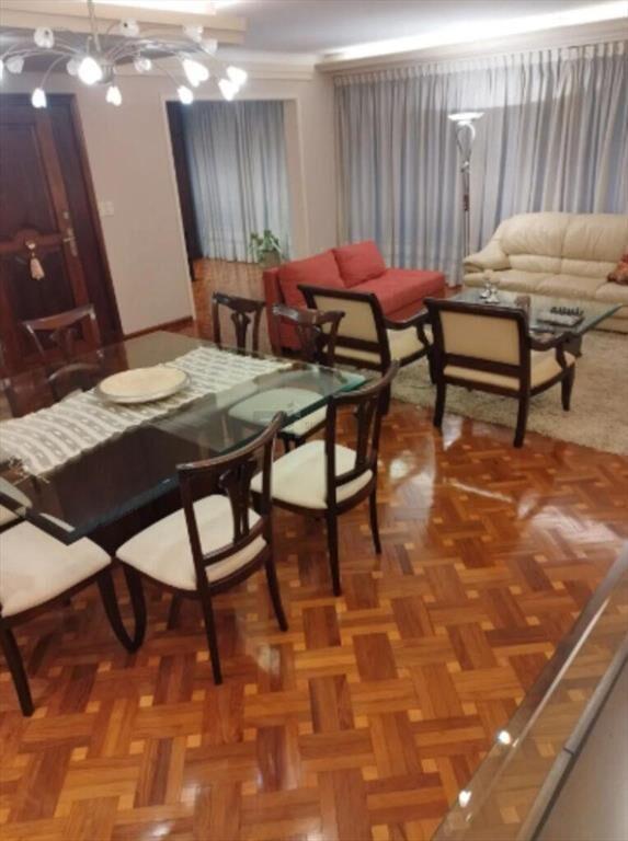 Se alquila Apartamento amoblado de tres dormitorios en Poci