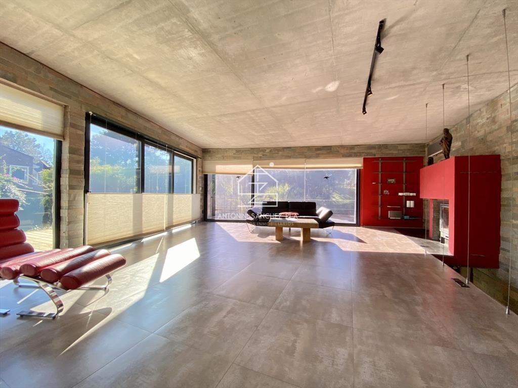 Casa Venta 2 dormitorios + servicio Punta del Este