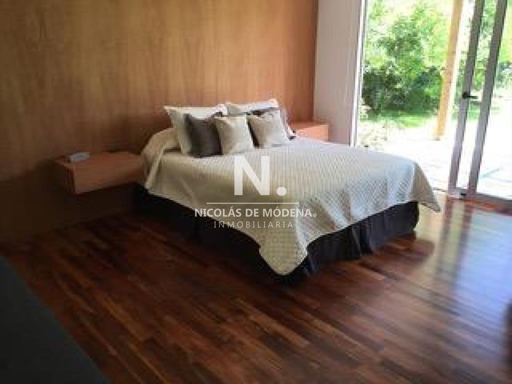 lugano nueva, impecable estado en Punta del Este